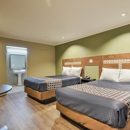 Budgetel Inn And Suites Raleigh Bagian luar foto