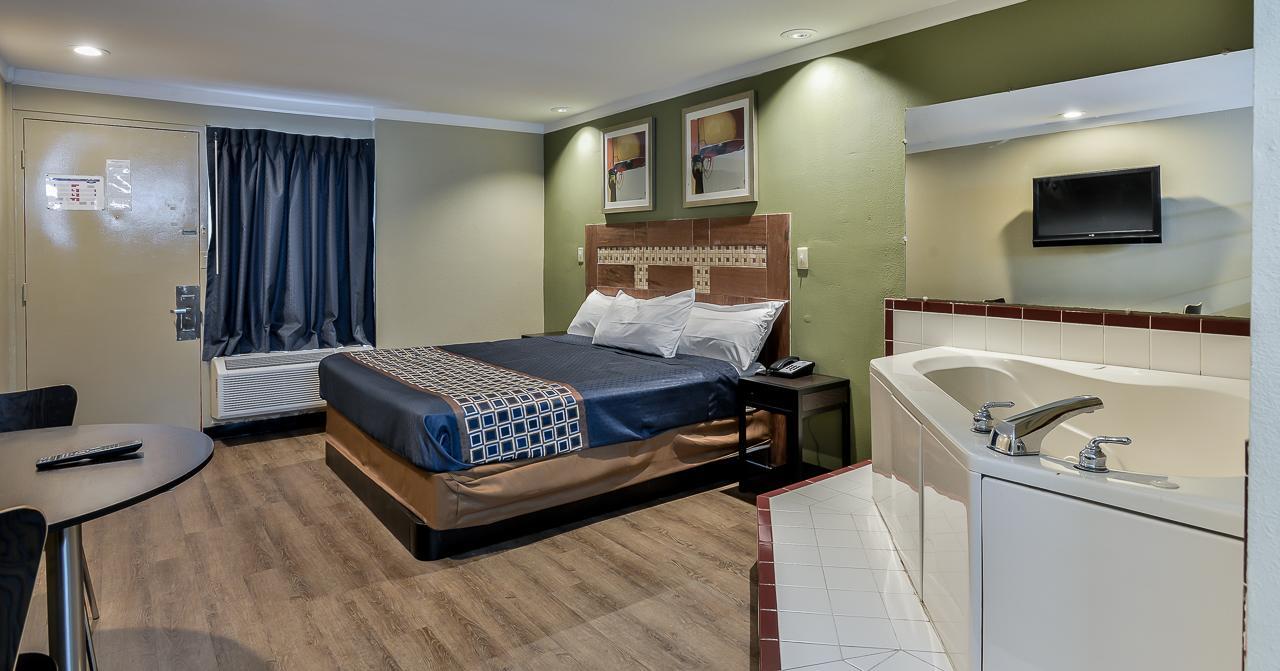 Budgetel Inn And Suites Raleigh Bagian luar foto