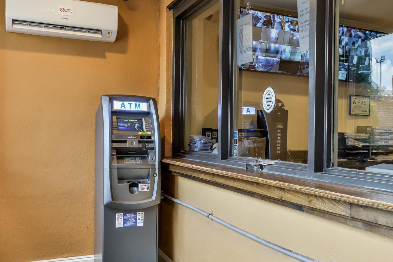 Budgetel Inn And Suites Raleigh Bagian luar foto