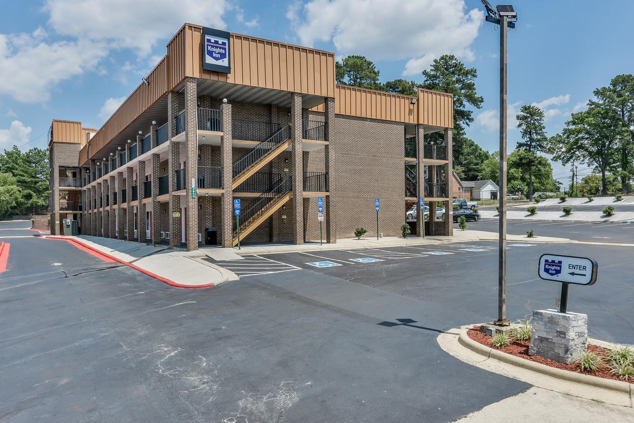 Budgetel Inn And Suites Raleigh Bagian luar foto