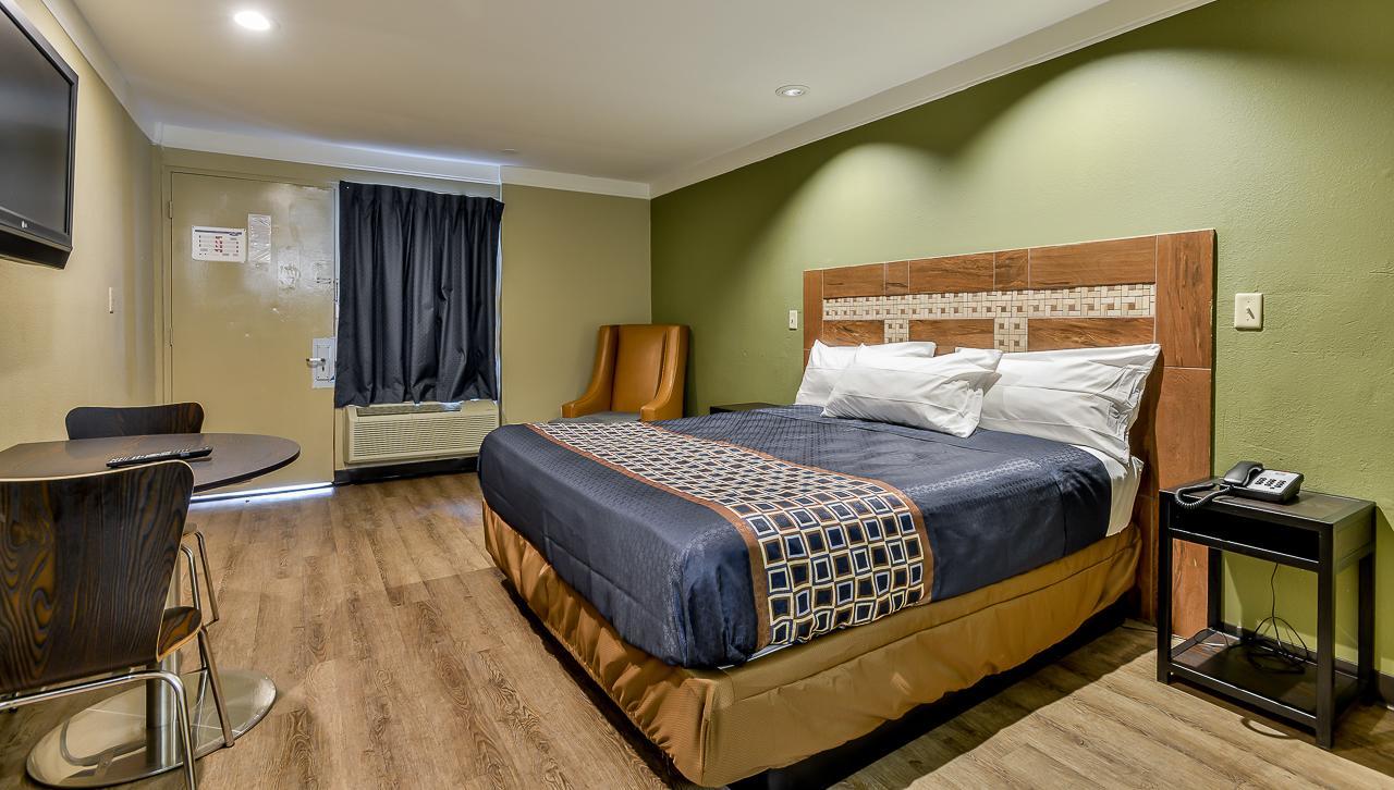 Budgetel Inn And Suites Raleigh Bagian luar foto